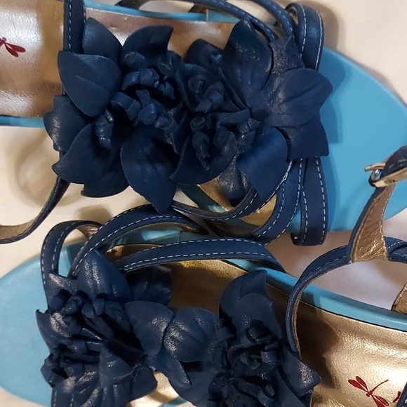 Red dragonfly heel Shoes - Picture 7 of 7